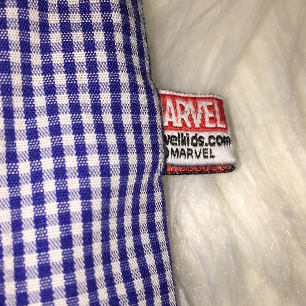 Boys Marvel Avengers Assemble Button Down Size 6